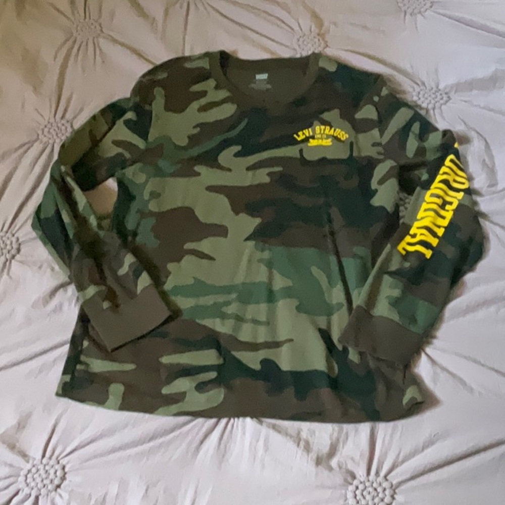 Levi’s Long Sleeve